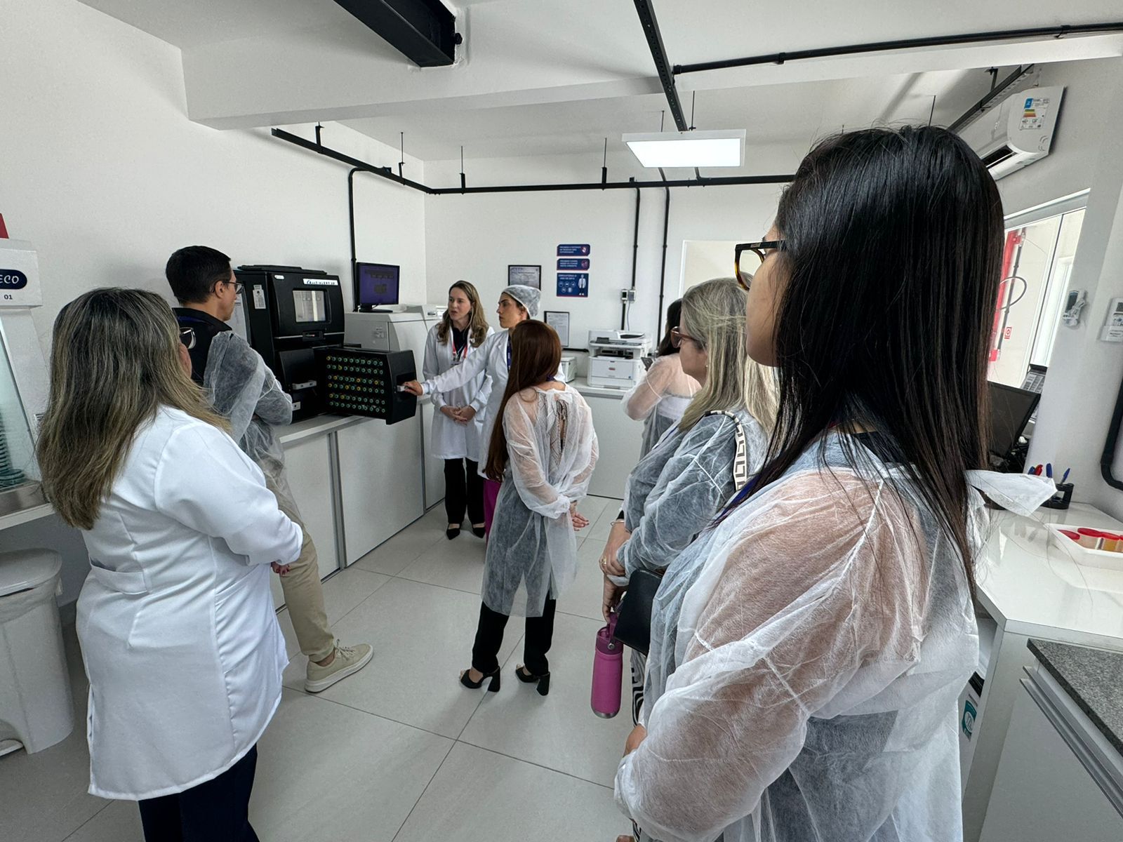 DNA Center recebe participantes do Congresso Brasileiro de Análises Clínicas e apresenta parque tecnológico de ponta