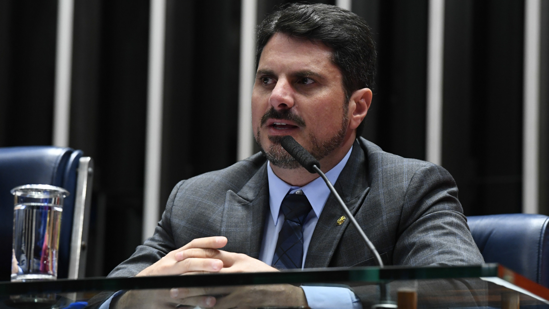 'PEC das Praias' pode beneficiar senadores que têm imóveis em área de marinha