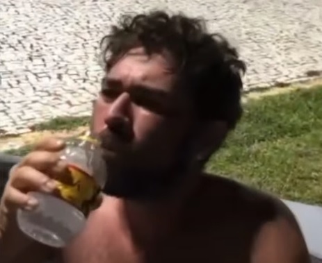 Polícia investiga se potiguar morreu por ingerir garrafa de cachaça de uma só vez em troca de R$ 5