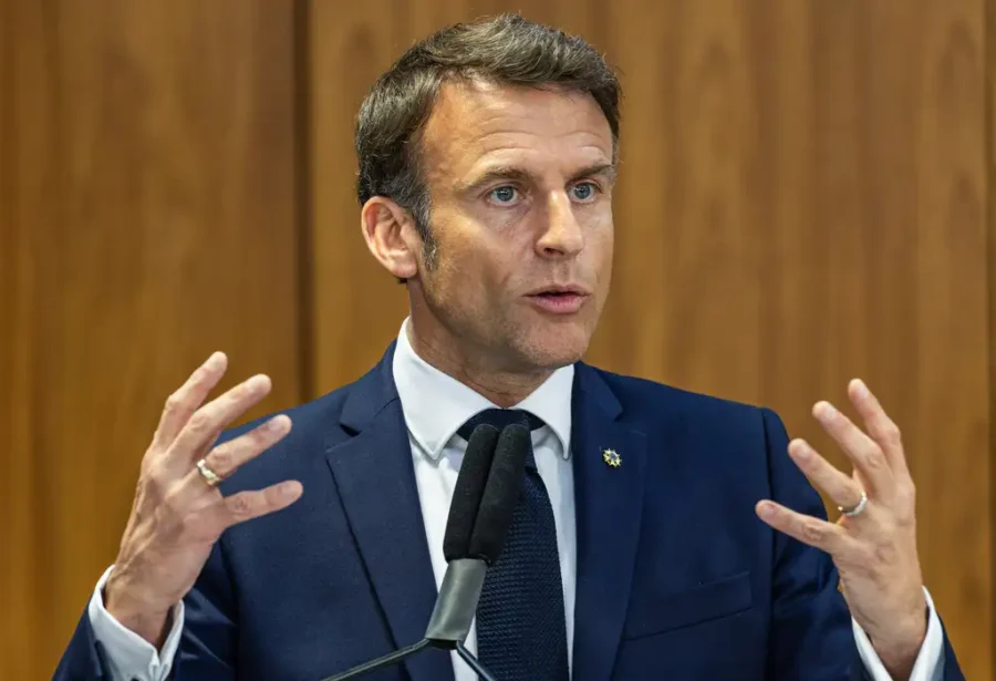 Humilhado nas urnas, Macron dissolve parlamento e convoca eleições legislativas antecipadas na França