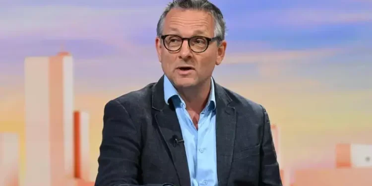 Saiba quem era Michael Mosley, famoso apresentador de TV encontrado morto após sair para passear em ilha grega