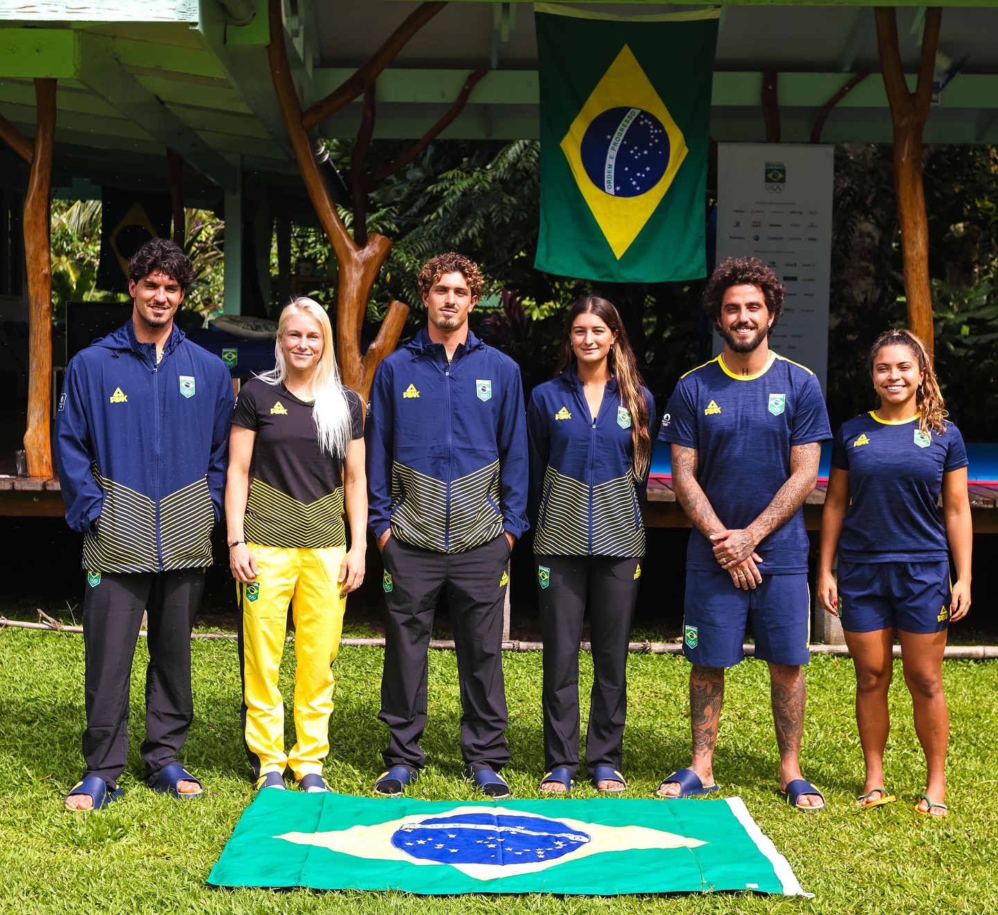 Olimpíadas de Paris: todos os surfistas brasileiros se classificam para oitavas de final