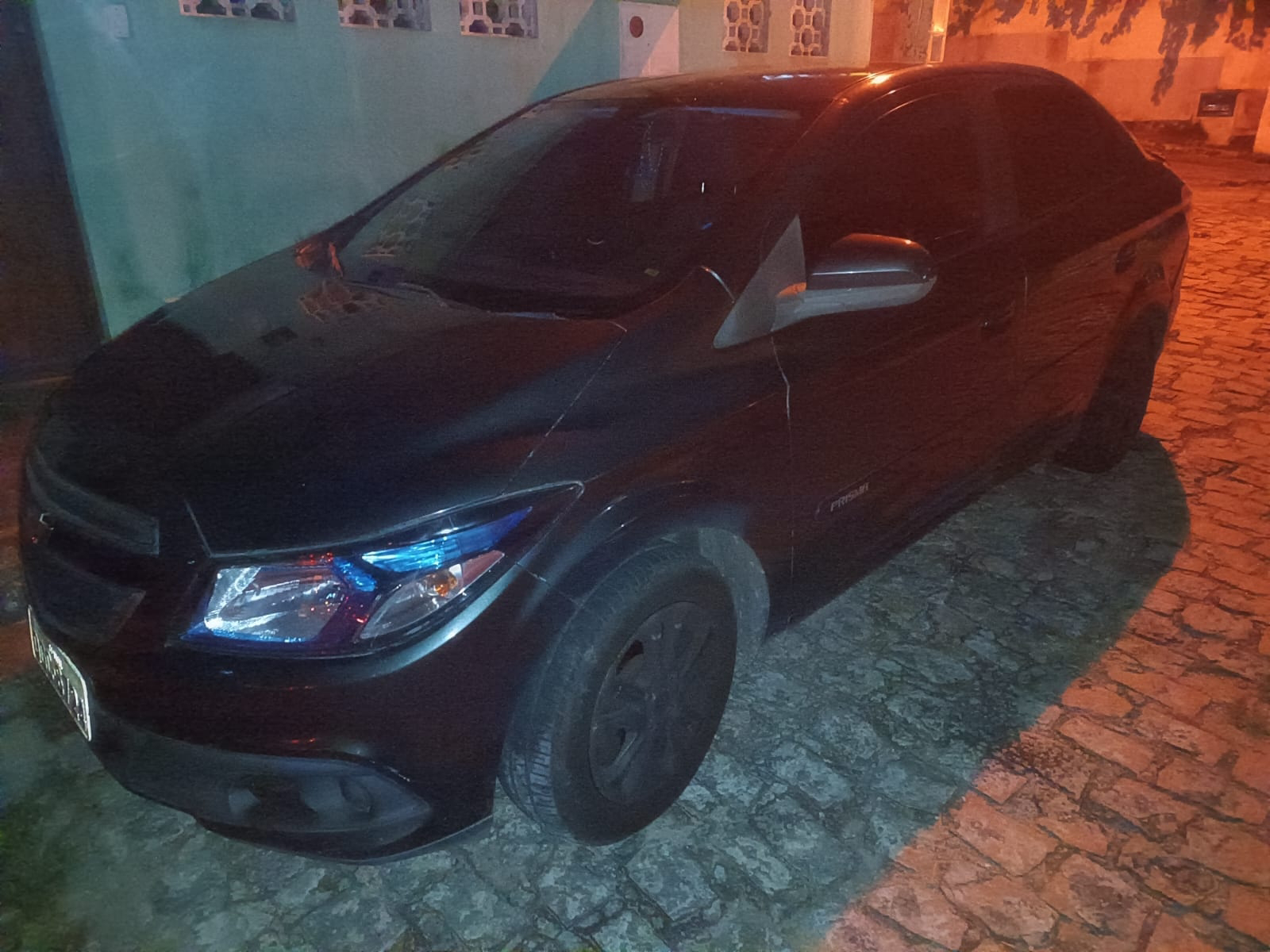 Após arrastão, PM recupera veículos roubados na Vila de Ponta Negra