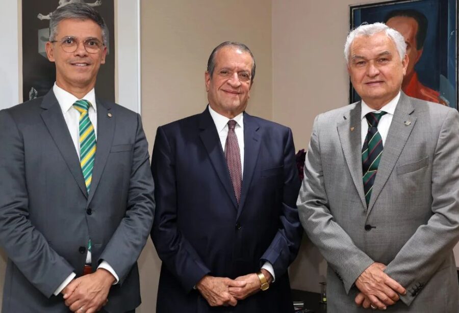 Girão e Azevedo pedem autorização para apoiar adversários do PL nas eleições de 2024 no RN