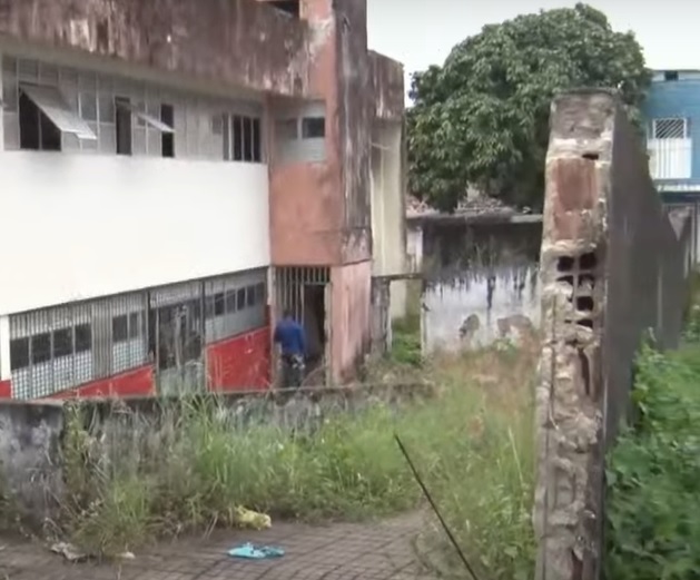 Portão da Delegacia de Polícia de Felipe Camarão é furtado