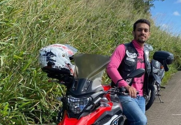 "Vagabundo, assassino": Mãe de estudante vítima de latrocínio na Olavo Montenegro pede justiça
