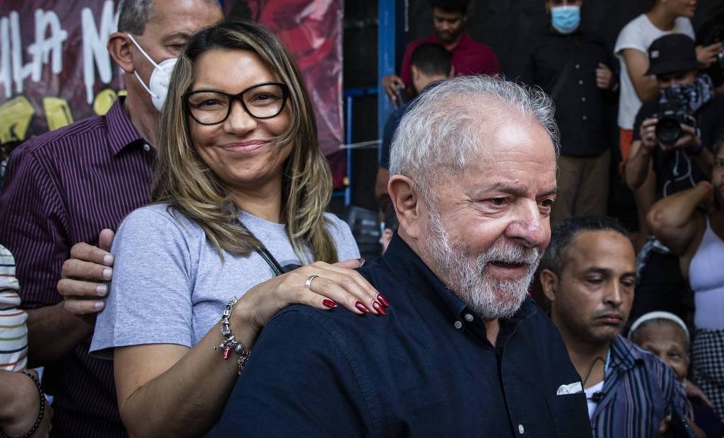 “Quem achar que o Lulinha está cansado, pergunte para a Janja”, diz Lula