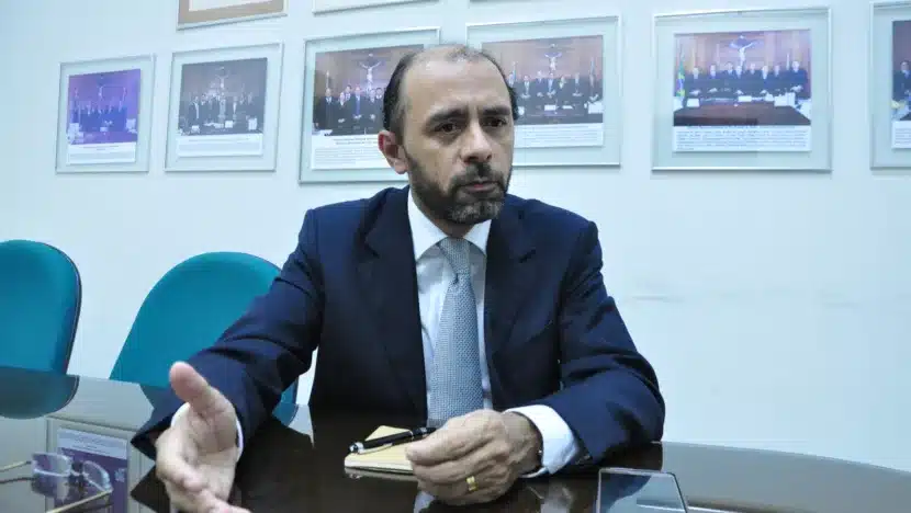 Pré-candidatos a prefeito nas eleições de 2024 devem definir vices até 15 de agosto