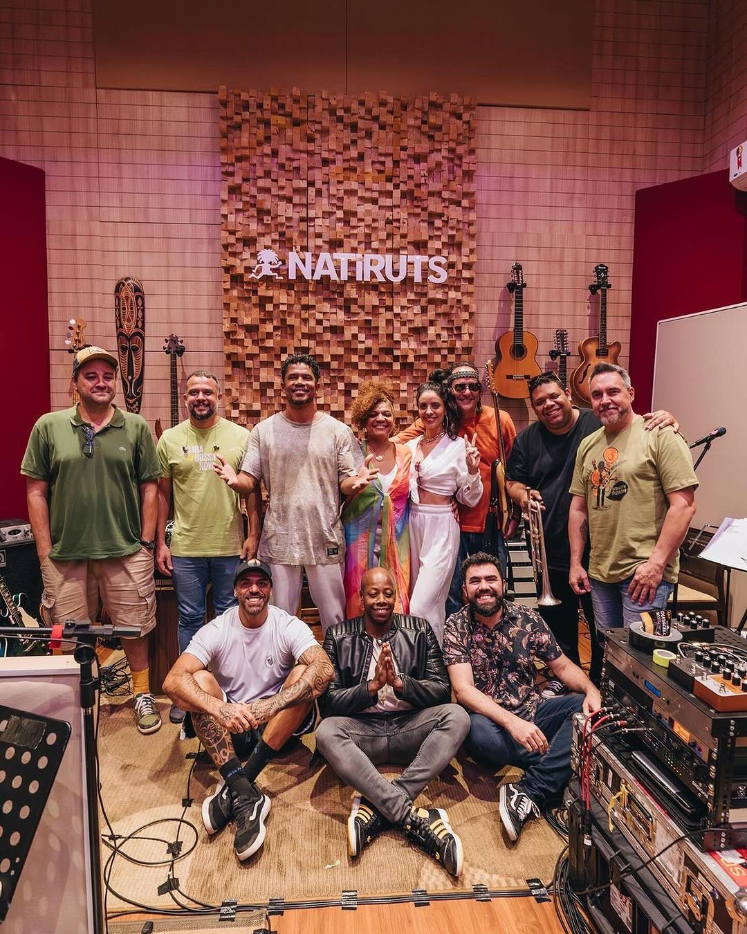 É sábado! Natiruts faz show de despedida em Natal; últimos ingressos estão à venda na loja Jorge Bischoff