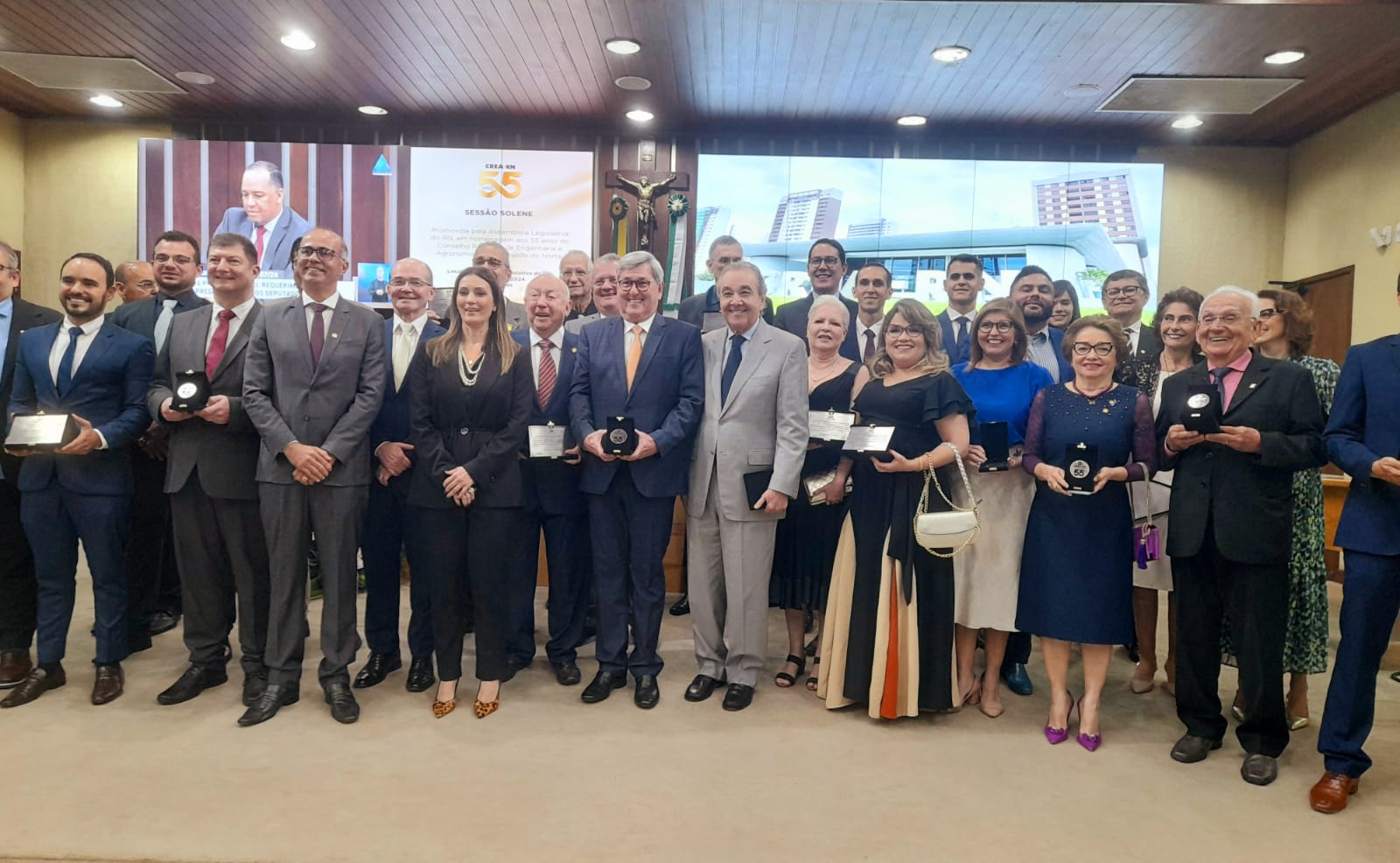 AL/RN faz sessão solene em comemoração aos 55 anos do CREA/RN e homenageia profissionais do setor