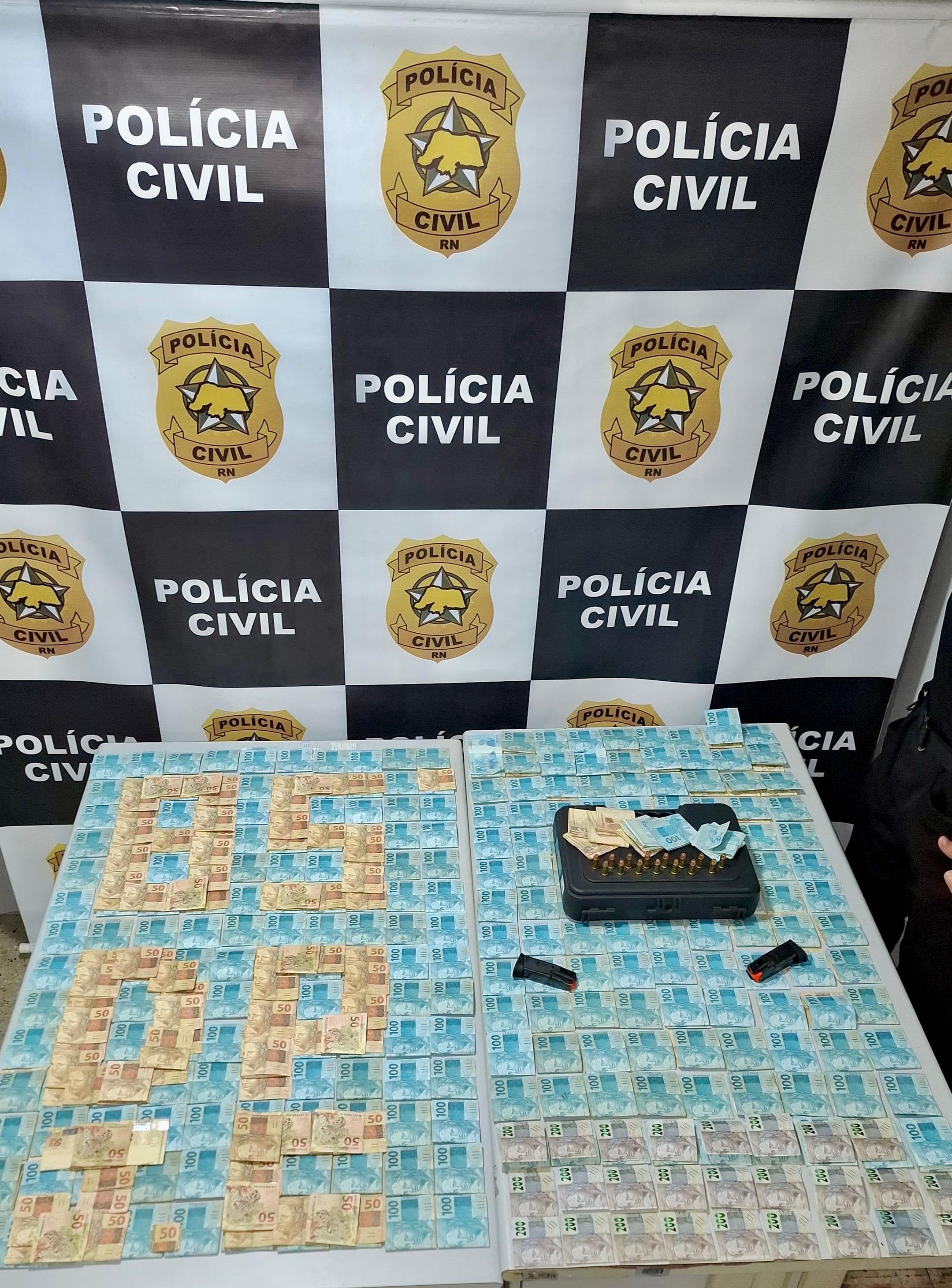 Polícia apreende munições, carregadores de pistola, dinheiro e carros de luxo em endereços ligados a empresário morto no RN