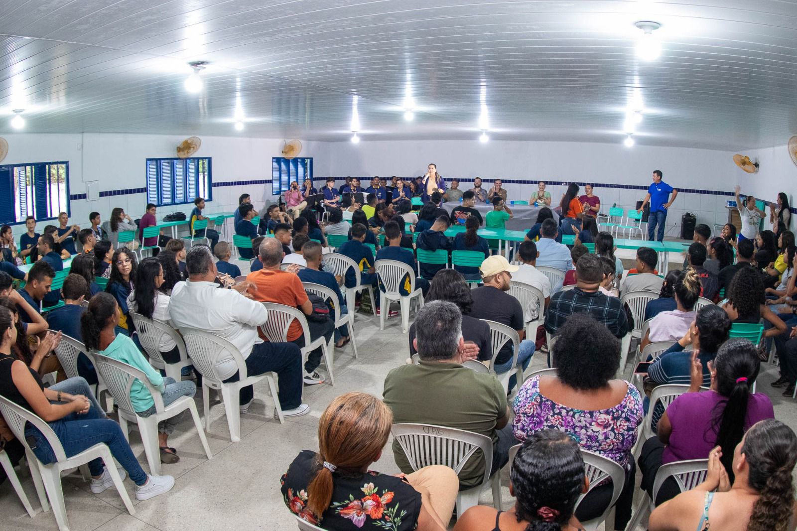 Jussara entrega Escola Franco Ribeiro, em Extremoz, totalmente reformada e equipada