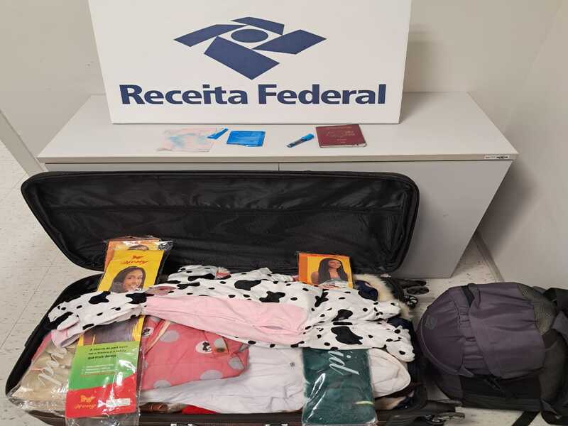 Cocaína líquida é apreendida pela Receita Federal em bagagem de passageiro no Aeroporto de Natal