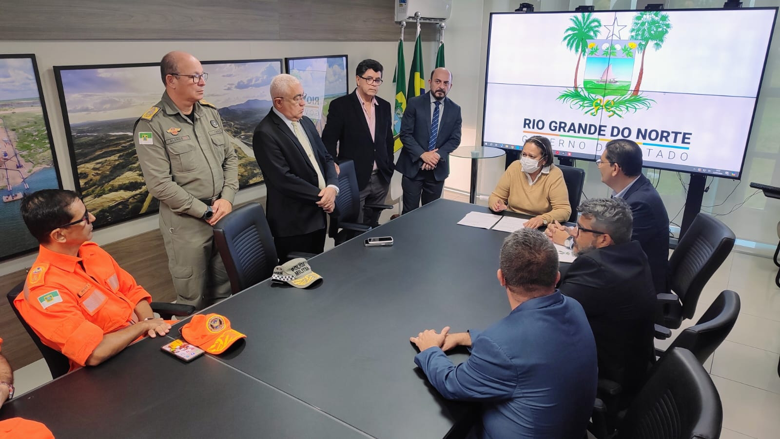 Governo assina Lei de Reestruturação dos Planos de Carreira da Polícia e Bombeiro Militar do RN