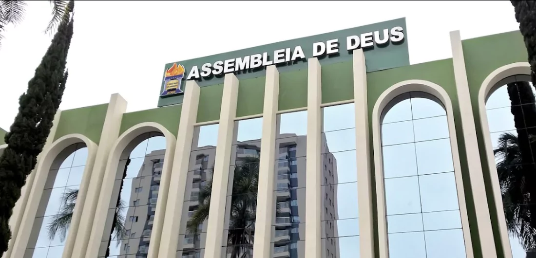 Pastor talarico líder de igreja é flagrado com “irmã” no motel