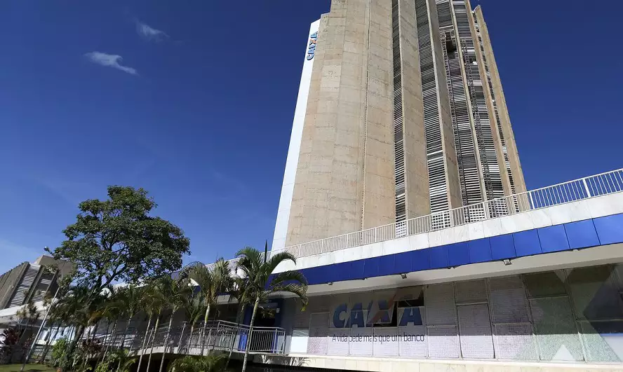 MP-TCU pede investigação sobre negócio de R$500 milhões da Caixa Econômica