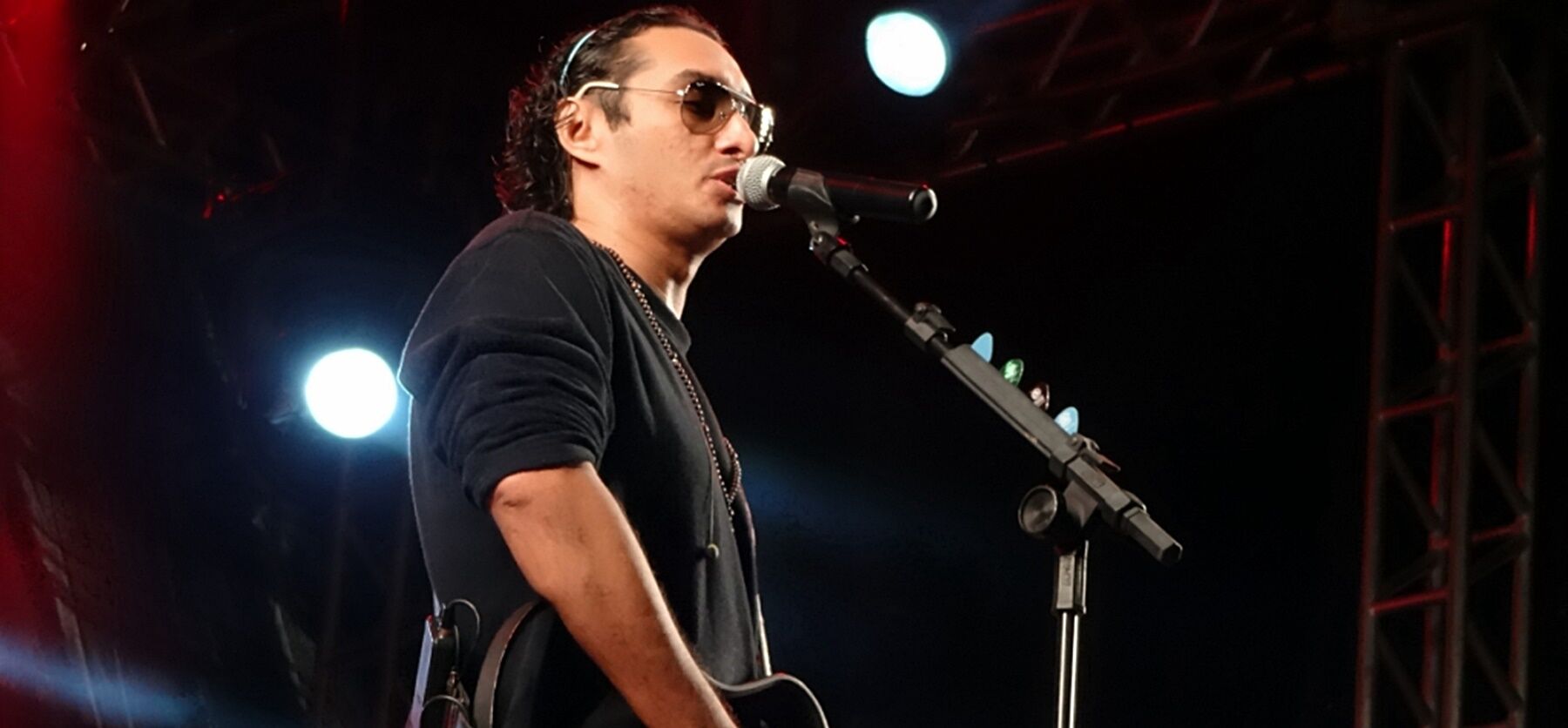 Com repertório diversificado, Vicente Nery é destaque na programação do Mega Brega Natal