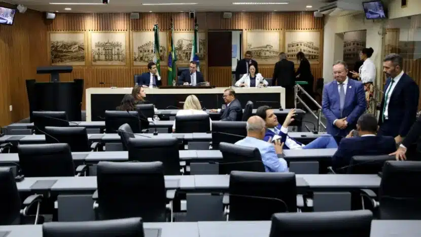 Câmara de Natal retoma atividades legislativas e aprova onze projetos