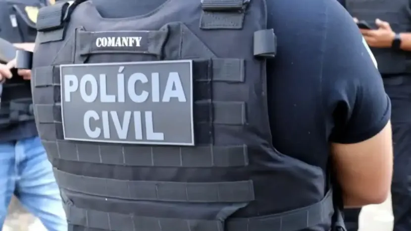 Corpo é encontrado amarrado e com marcas de tiro na praia de Pitangui