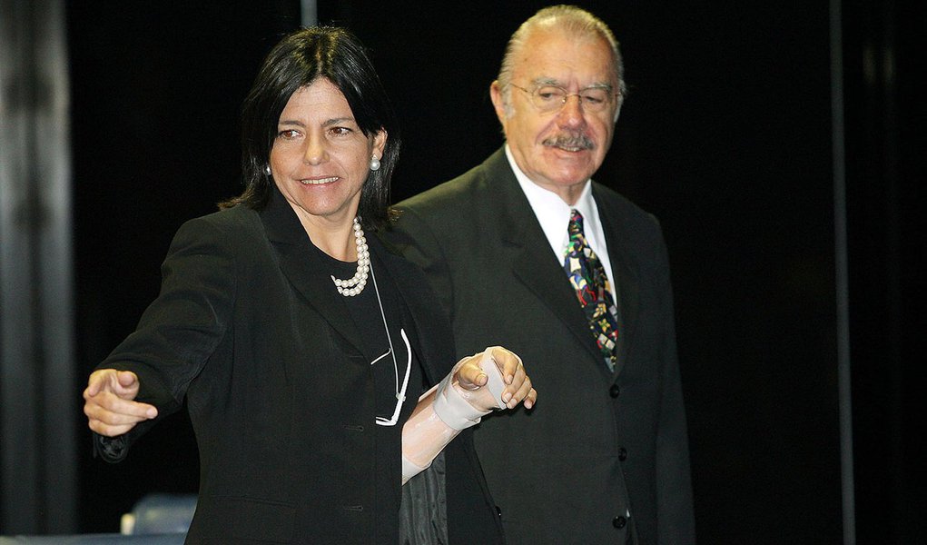 Roseana Sarney dá adeus à política, para tristeza do pai
