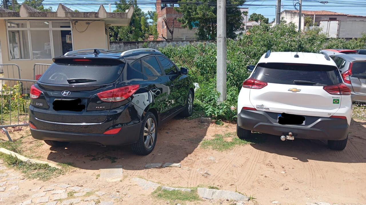 PM apreende adolescente suspeito de participar de assaltos e recupera carros roubados em Natal