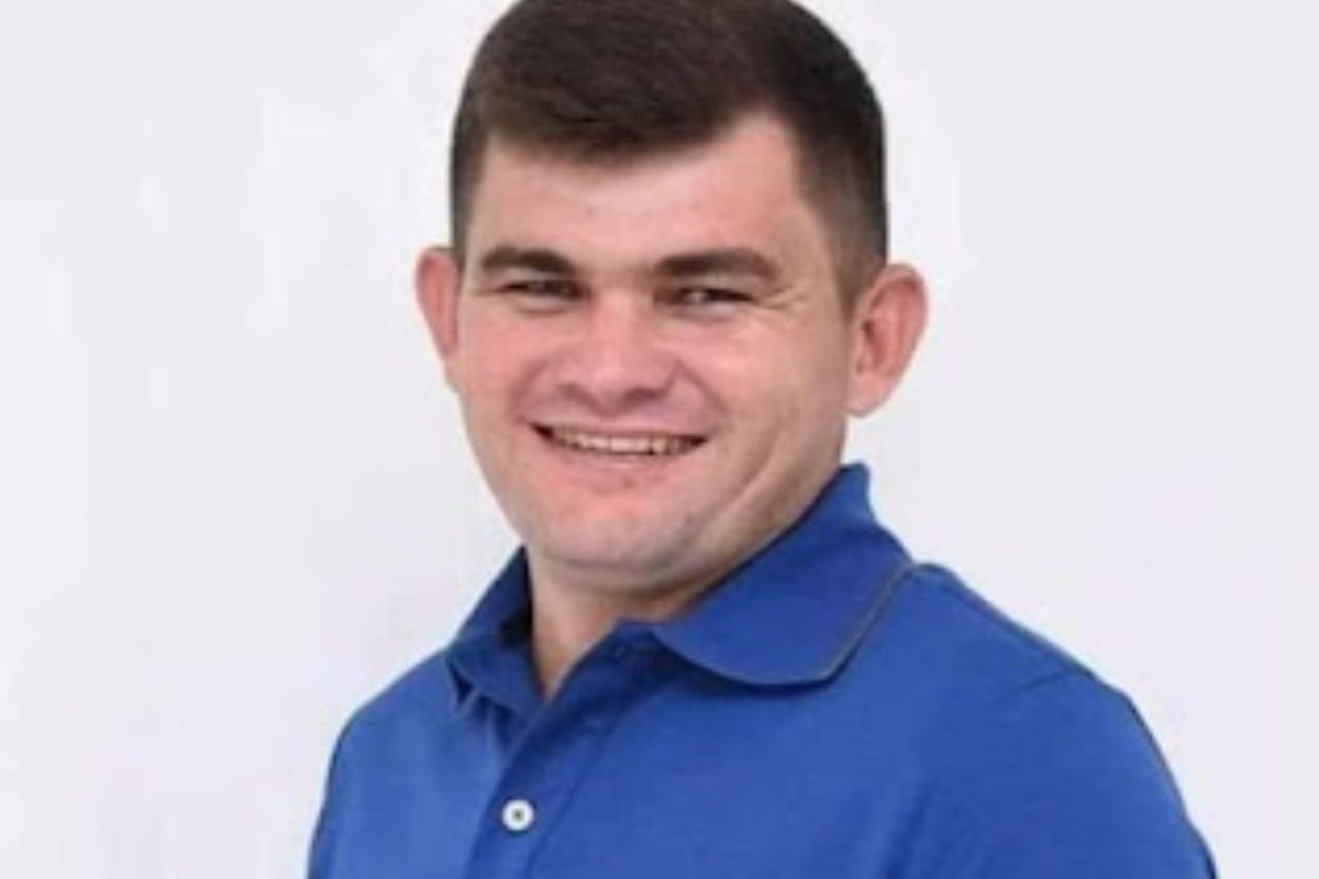 Prefeito assassinado ao lado do pai fez homenagem a ele antes de morrer: "Meu braço direito, foi quem me botou na política"