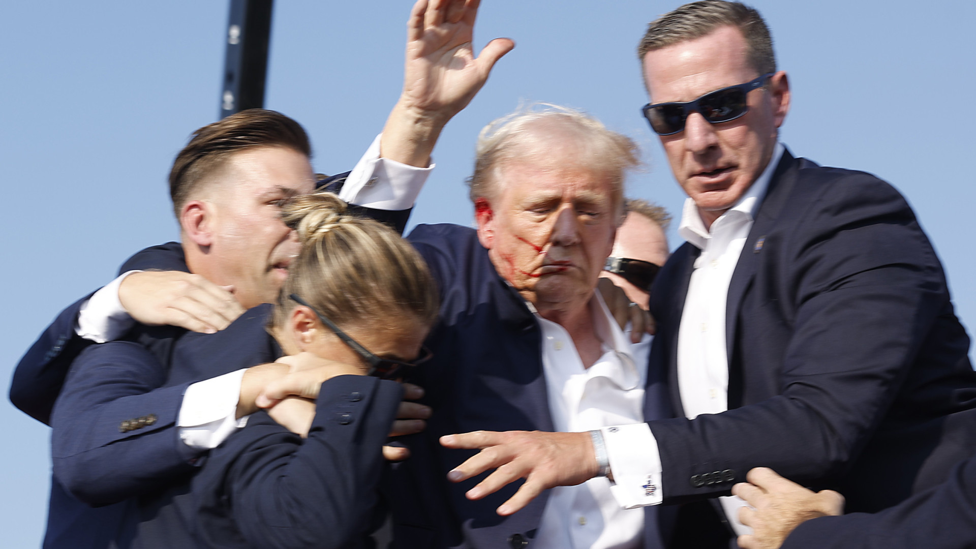 Atirador de Trump passou meses à procura de alvo e também pesquisou Biden