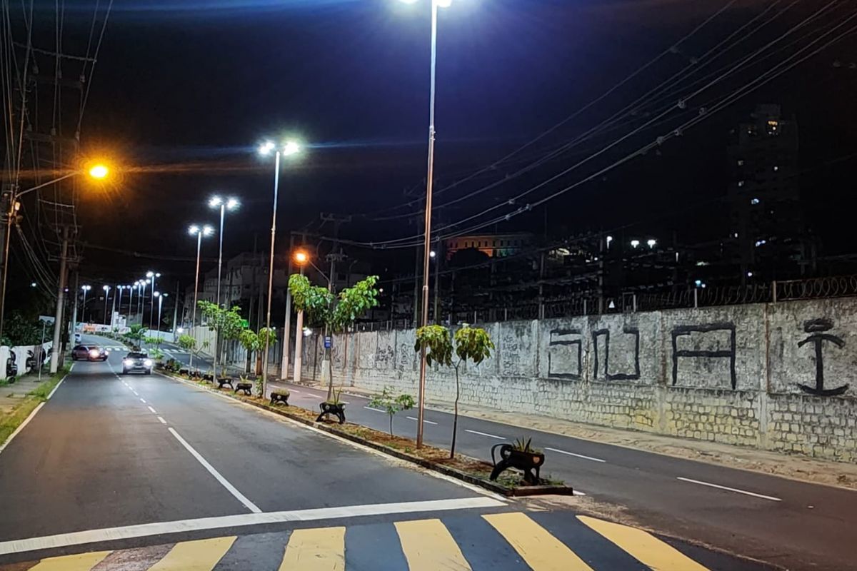 Natal recebe luminárias de led nas quatro regiões da cidade