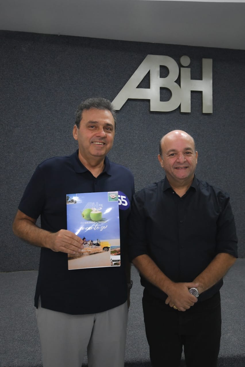 Carlos Eduardo reforça compromisso com a revitalização da orla e promoção turística em reunião com representantes do setor