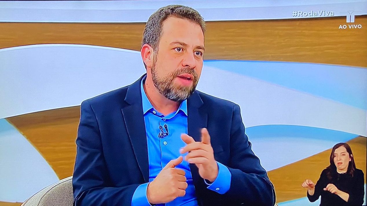 Boulos chama Marçal e Nunes de “falsos profetas” em ato de evangélicos