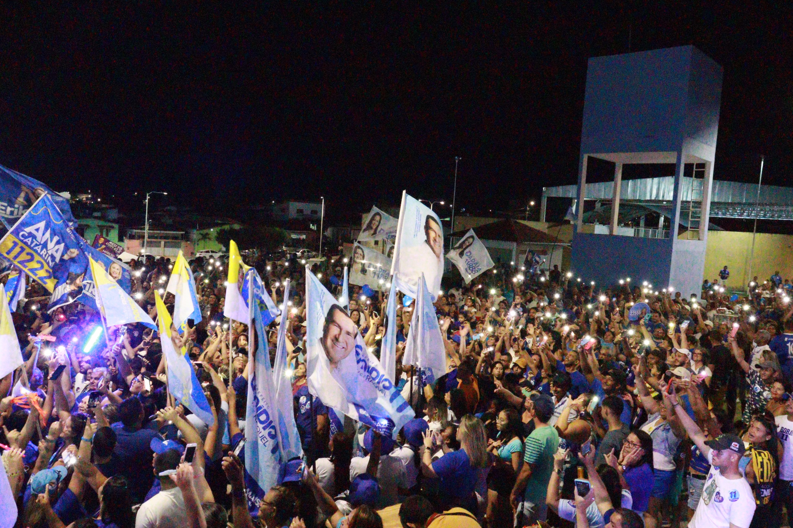 Caravana 11 de Emídio Júnior tomou conta das ruas do Alfredo Mesquita em caminhada que virou grande arrastão