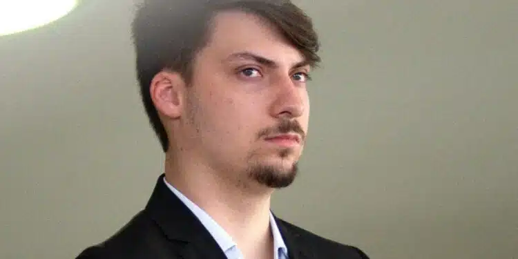 Justiça determina apreensão de bens de Jair Renan Bolsonaro