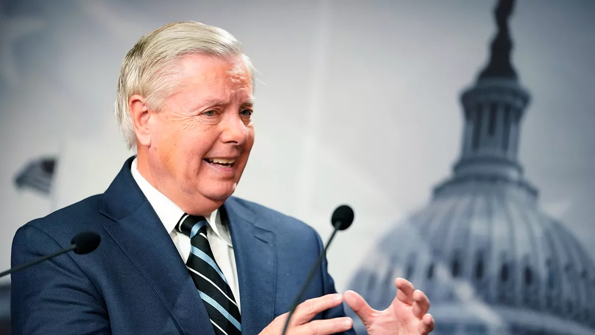 Senador dos Estados Unidos pede que Congresso autorize ataque ao Irã