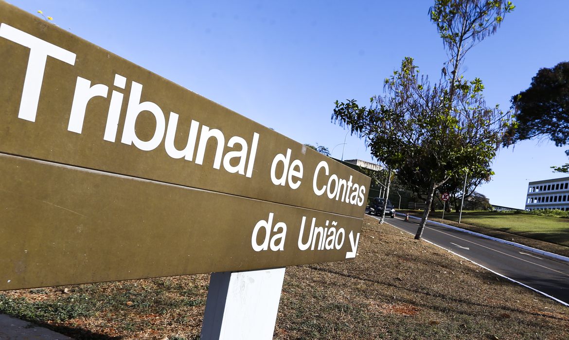 Tribunal de Contas da União decide que presentes recebidos por presidentes não são públicos