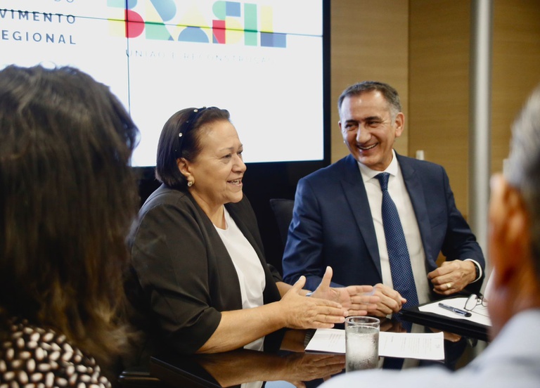 Fátima Bezerra vai ao presidente do Senado para renegociar dívidas dos Estados com a União