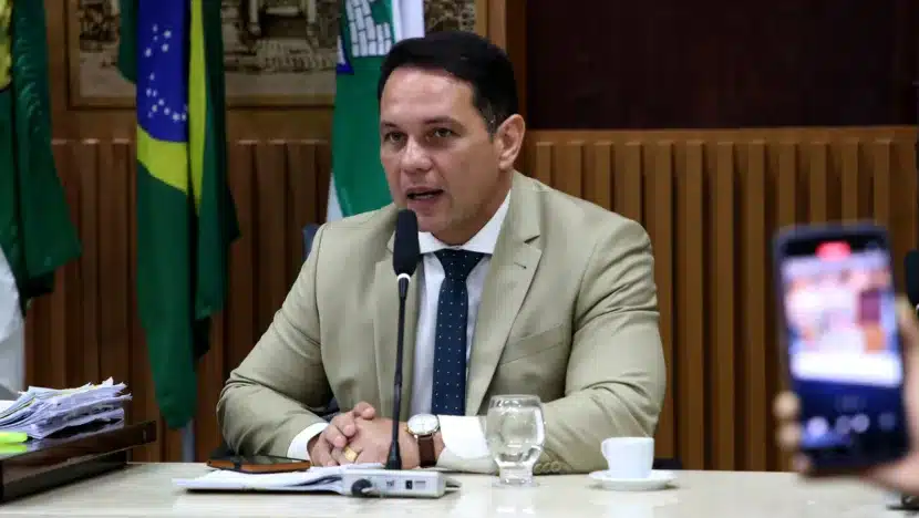 Kleber Fernandes assume liderança do prefeito Álvaro Dias na Câmara Municipal