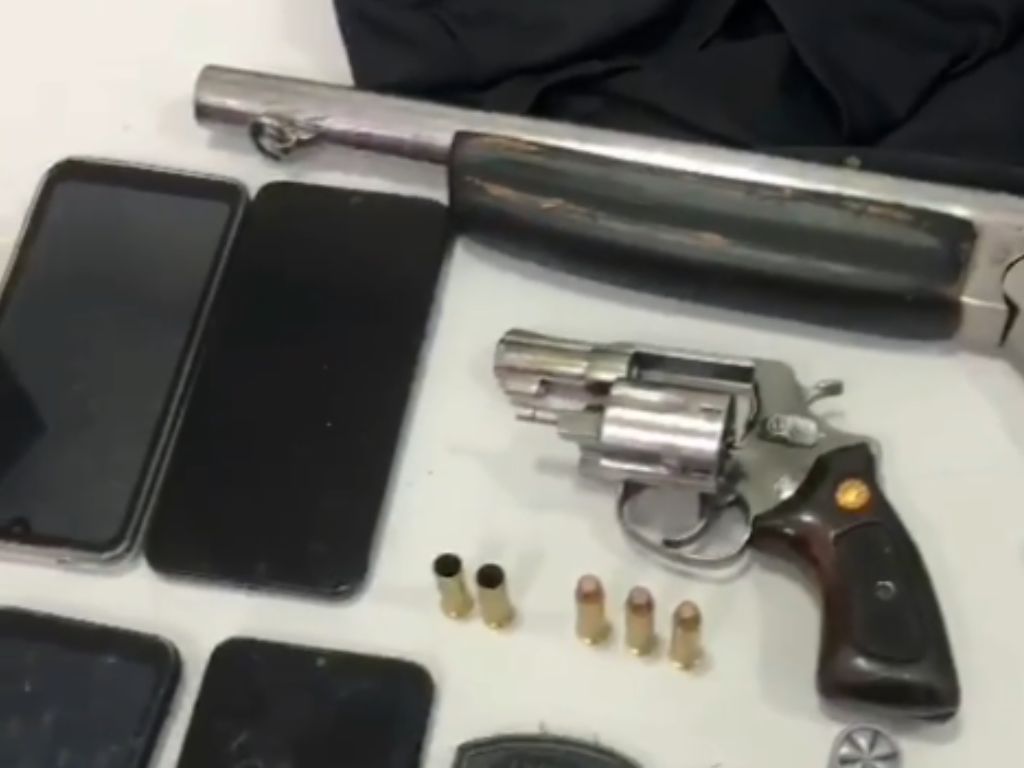 Polícia faz prisões, apreensão de armas e recupera celulares roubados em Parnamirim