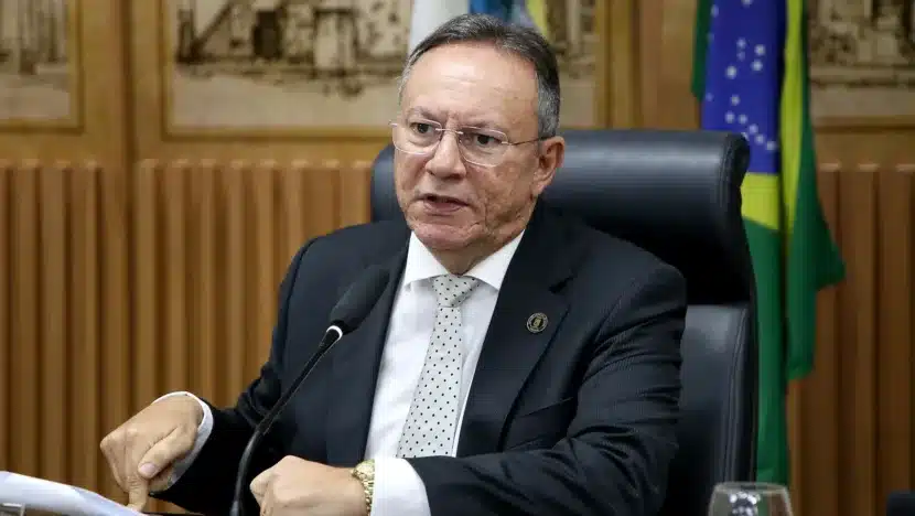 Raniere Barbosa protagoniza legislação federal e destaca experiência como vereador