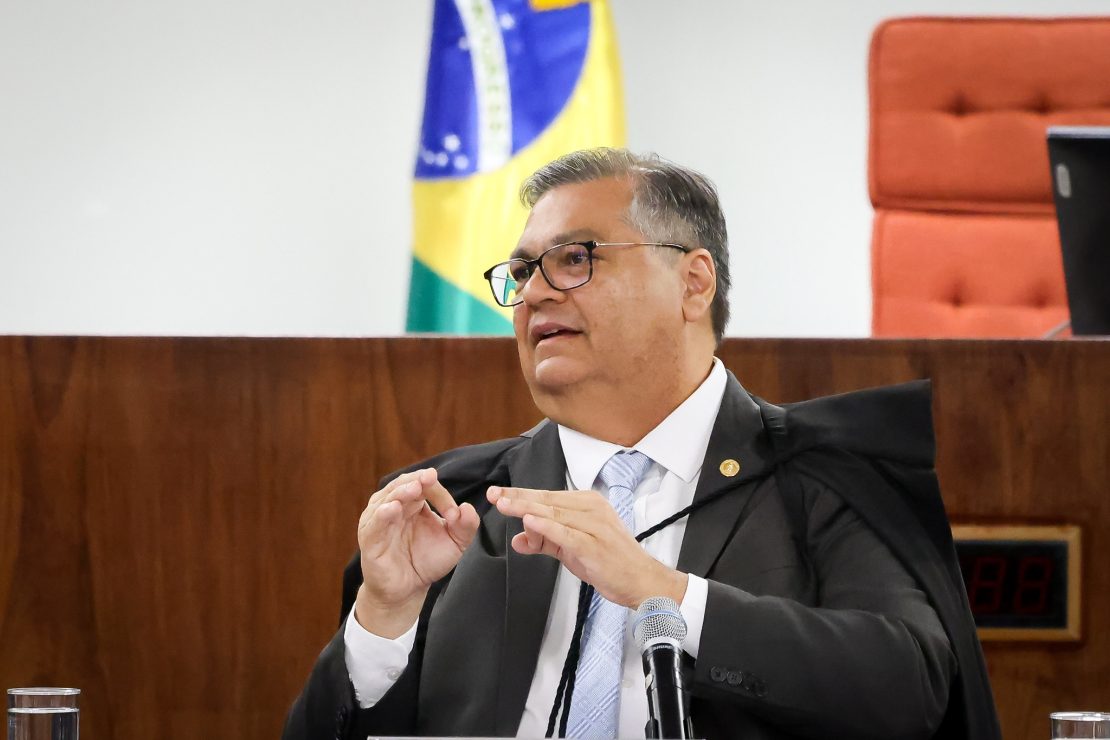 Parlamentares só poderão destinar emendas PIX para estados onde foram eleitos
