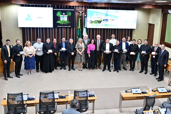 Assembleia Legislativa homenageia sacerdotes do RN em sessão solene
