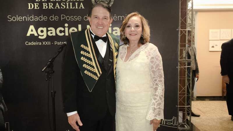 Agaciel Maia toma posse na Academia de Letras de Brasília