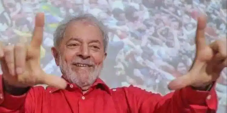 Lula deixa de atualizar tabela de isenção e quem recebe 2 salários mínimos vai ter que pagar imposto de renda
