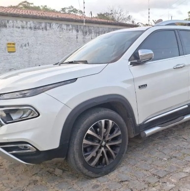 CPRE apreende veículo clonado durante patrulhamento no litoral Sul potiguar