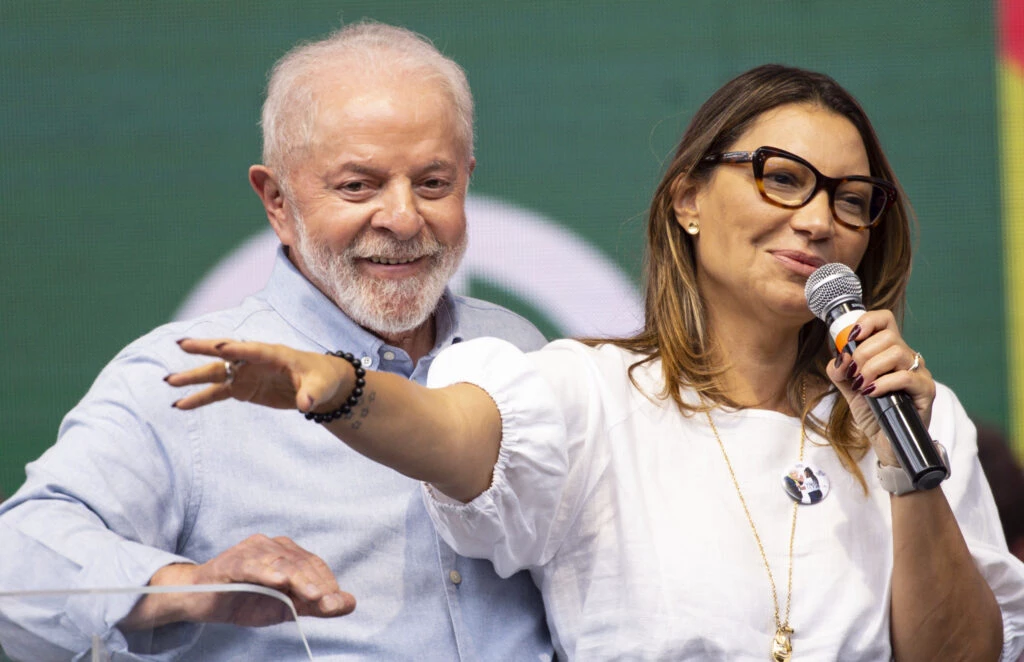 Lula concede medalha do mérito para Janja, Xuxa e Luiza Trajano