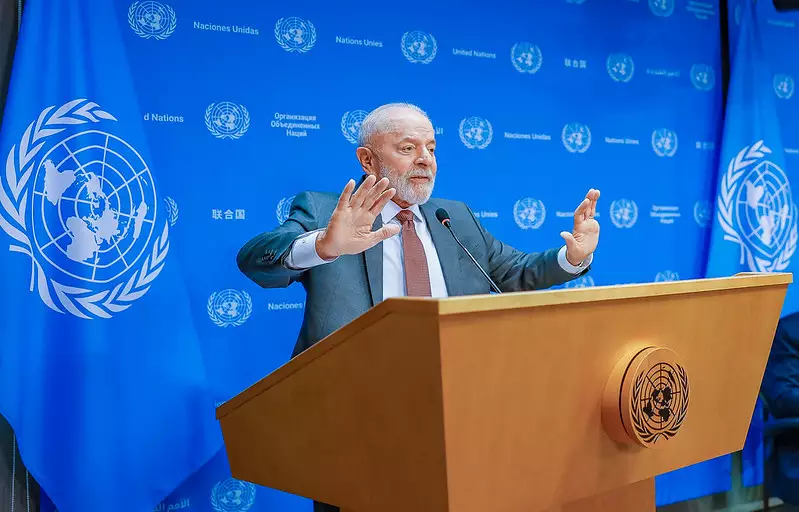 Ignorado nos EUA, Lula resolve atacar imprensa