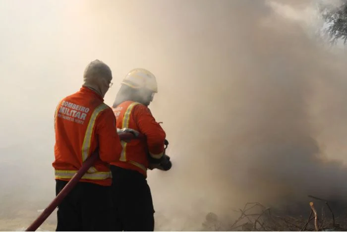 Corpo de Bombeiros Militar do RN envia reforço para combate a incêndios na região de fronteira do Brasil
