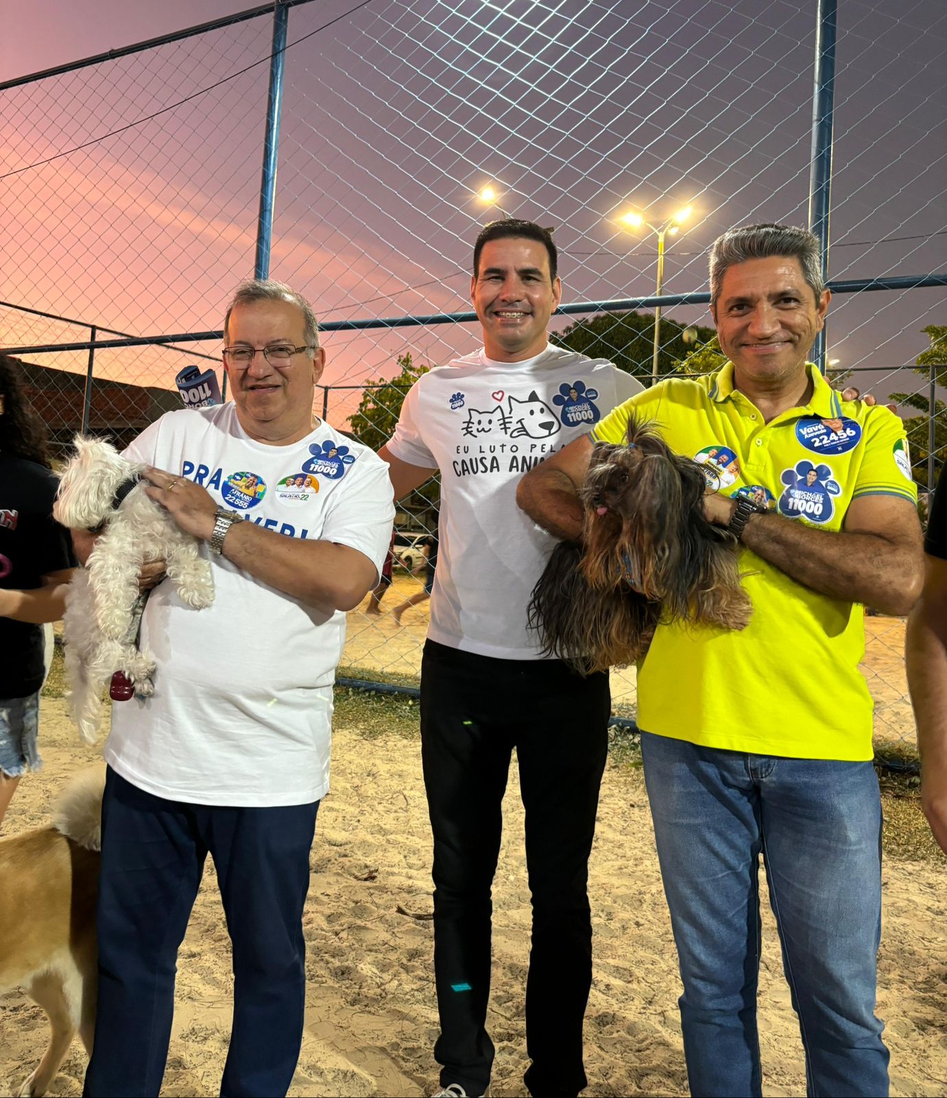 Salatiel e Homero promovem cãominhada e anunciam abrigo e Hospital Veterinário em Parnamirim