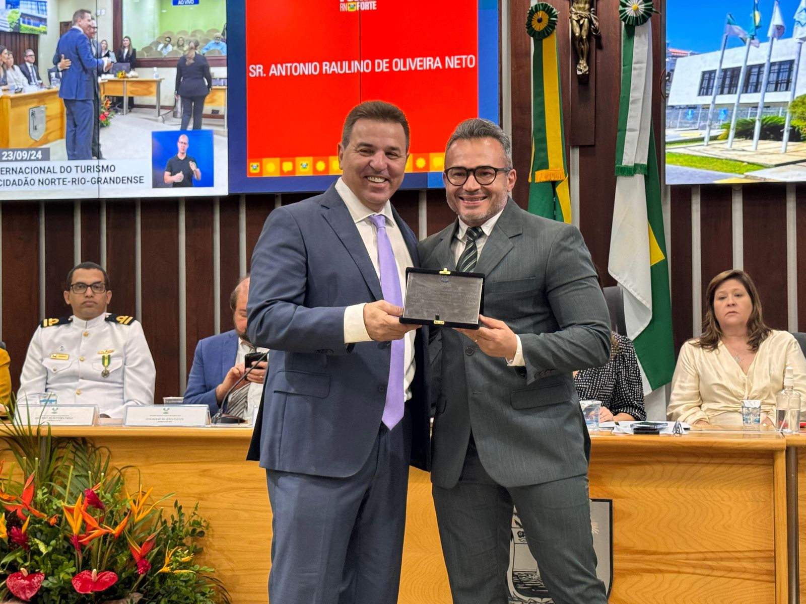 Presidente da Abav-RN recebe homenagem da Assembleia Legislativa do RN