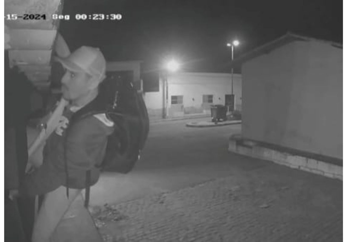 Polícia divulga imagem do suspeito de incendiar e furtar cartórios na Grande Natal