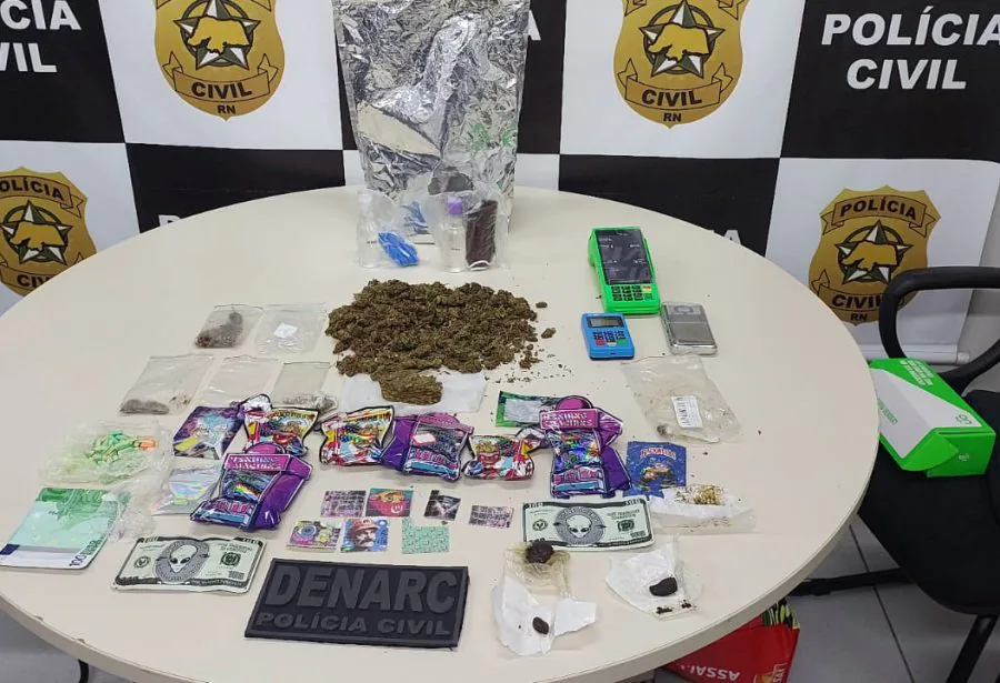 Suspeito de comercializar drogas pelo WhatsApp é preso no bairro de Capim Macio